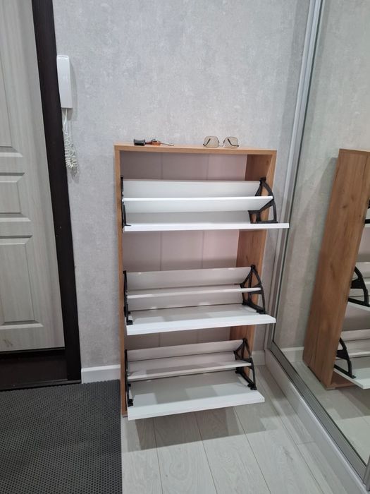 Продам комод для обуви