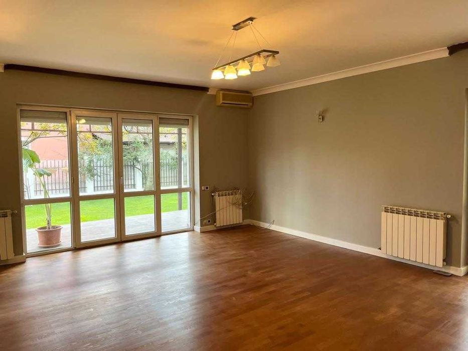 Vila P+1+M cu gradina Iancu Nicolae, Pipera