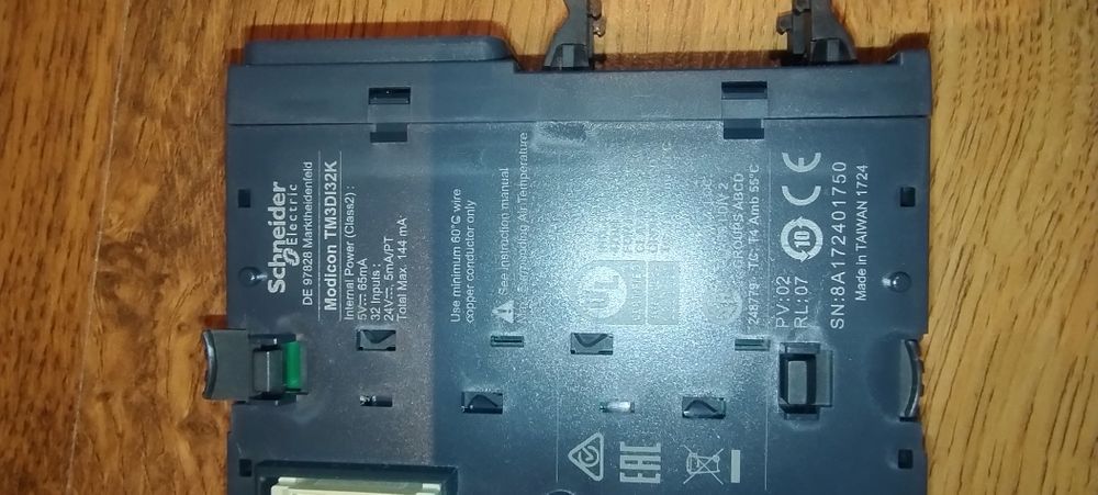 PLC Schneider TM241CE24R