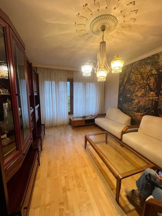 Дава се под наем Четиристаен апартамент в София, Младост 3 - 109 кв.м за 847.62 € - Снимка #2