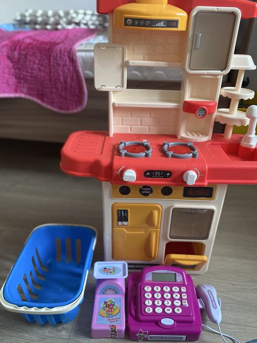 Продам детские игрушки