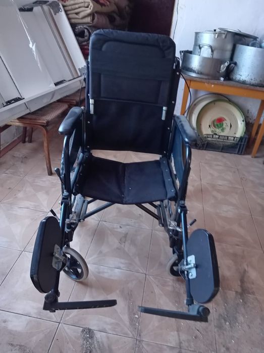 Инвалидная коляска