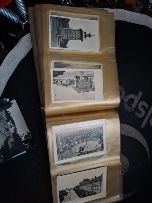 Албум със стари картички от България