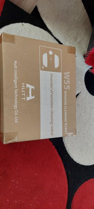 Робот за чистене на прозорци Huttt