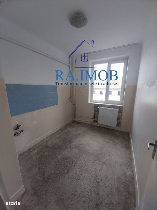Apartament 2 camere, et1/4, Ultracentral-Hale - 69800 euro negociabil