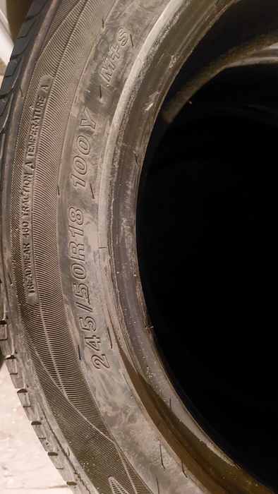 Продам летнии шины 245/50/18