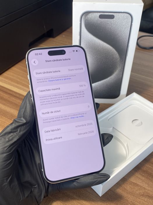iPhone 15 Pro• 128 GB • White Titanium