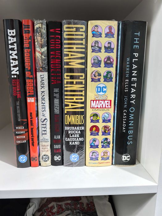 Комиксы Deluxe и Omnibus