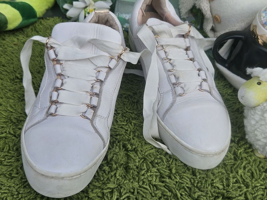 Hallhuber бели кецове от кожа N39