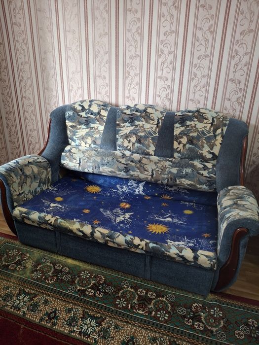 Диван раскладной  бесплатно