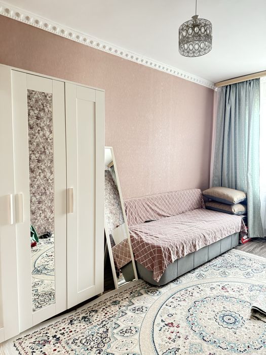 Продам 4 комнатную квартиру