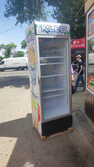 Витринные холодильники
