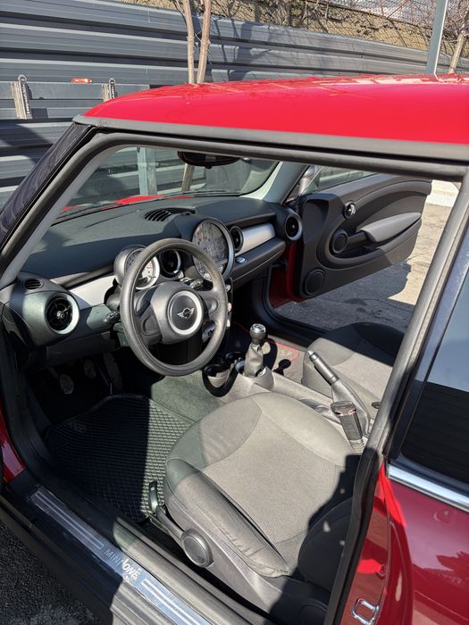 Vand mini cooper One 1.4 benzina