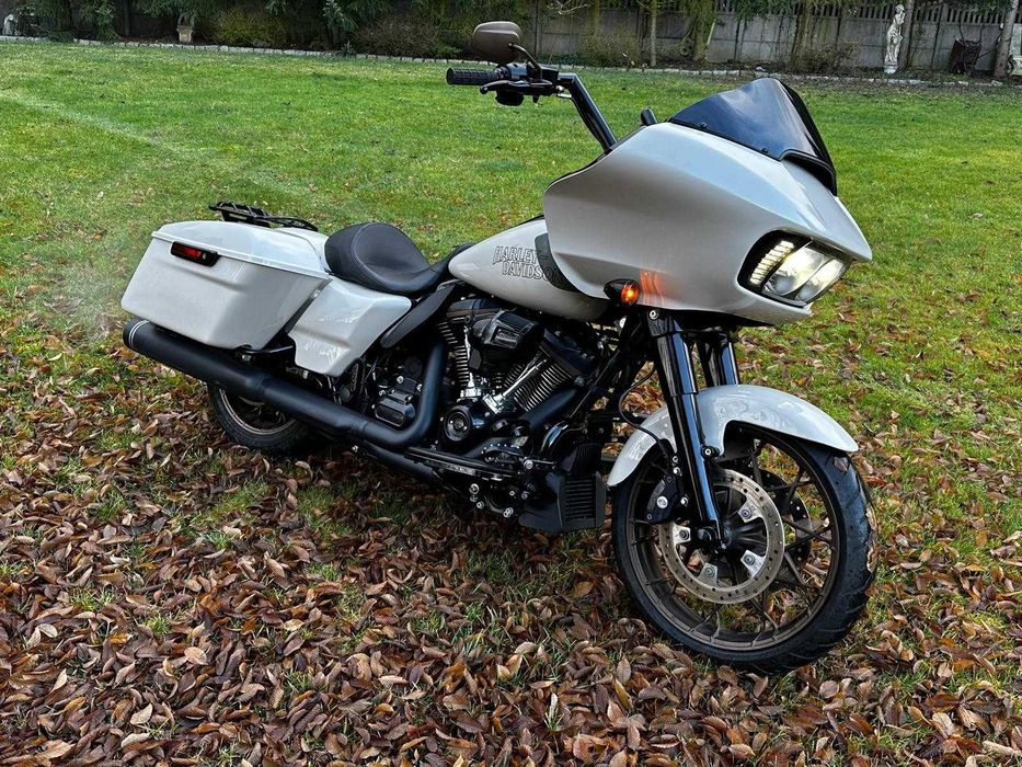 Harley Davidson Road Glide ST