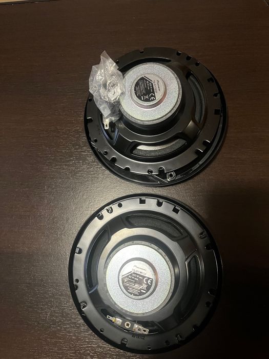 Casetofon 300 lei boxe 300 lei