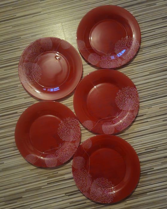 Set 17 farfurii Luminarc (lipsește una mare întinsă) cu bol de salată