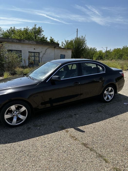 Продава се Бмв е60 525д