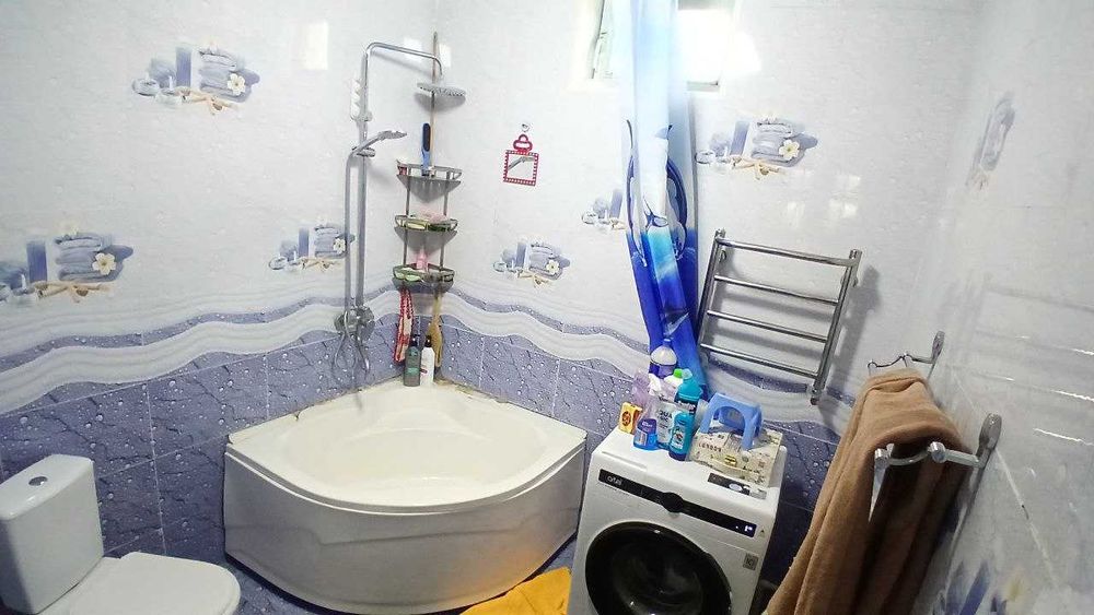 Срочно продаётся квартира на Хувайдо махалла Банковский дом 106 КВ