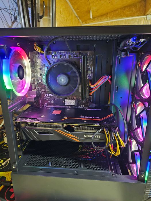 Sistem light gaming Ryzen 3600, Vega56 8gb, 16gb, ssd, hdd, etc!