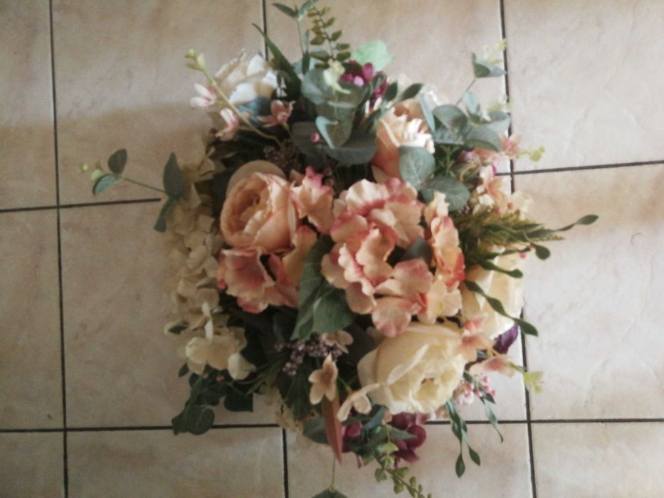 Flori artificiale pentru evenimente