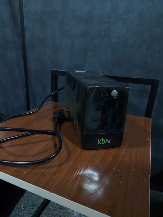 Ups ION A800 open box