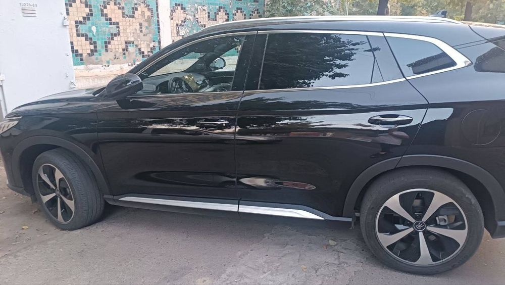 Srochna BYD sotiladi ozimiz moshina tayyor kraska toza