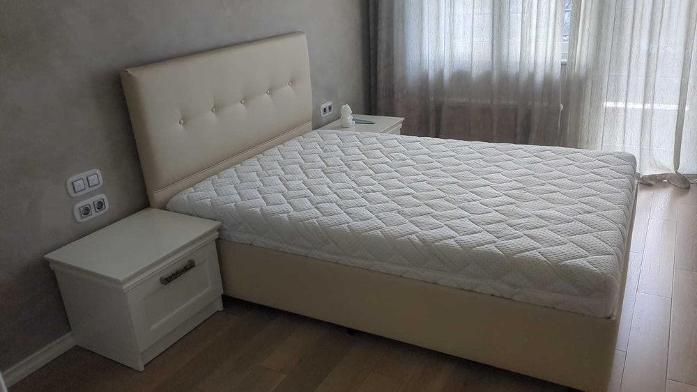 Спалня Тед в перфектно състояние+ матрак 140/200 Тед