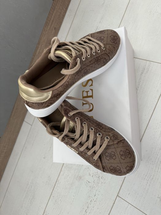 Дамски сникърси Guess