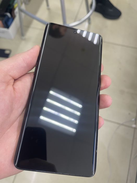 продам телефон 256гб 5G