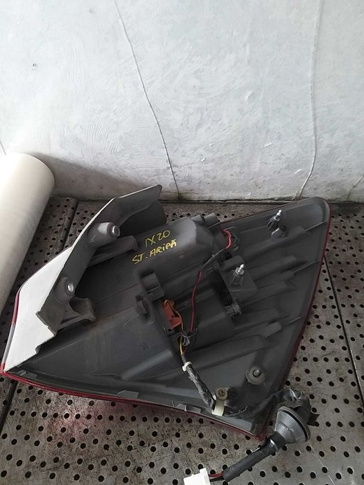 Stop tripla lampa stanga aripa hyundai ix20 924011k0l