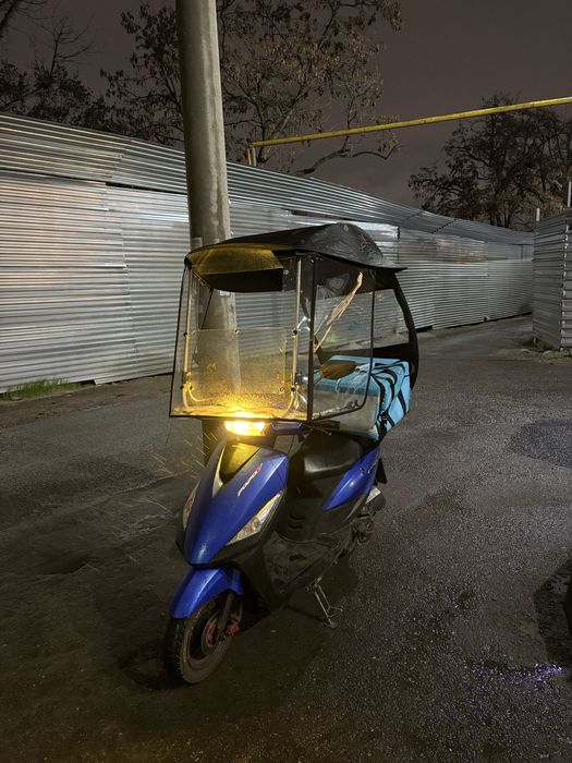 Дождевик из мопеда