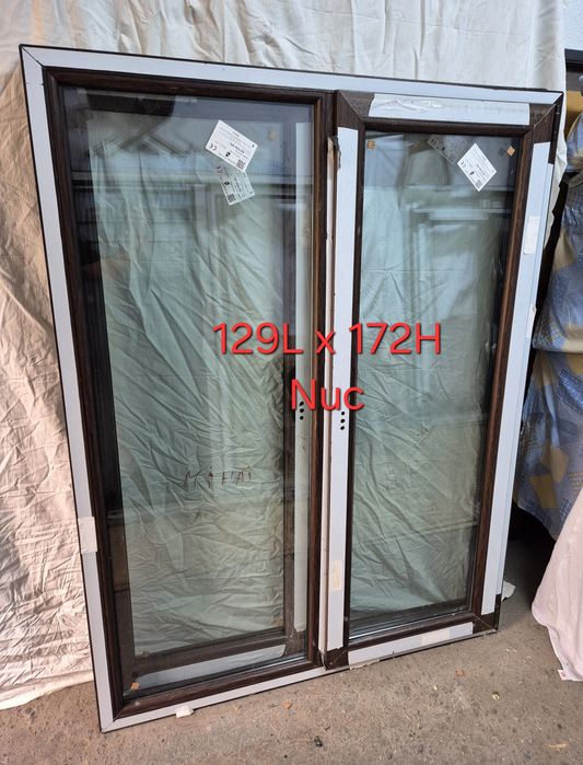 Vand ferestre termopan NOI culoare Nuc