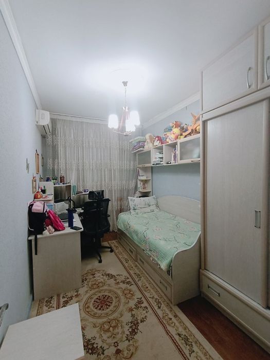 Продаётся 3/1/4 Авиасозлар 4, метро Яшнобад