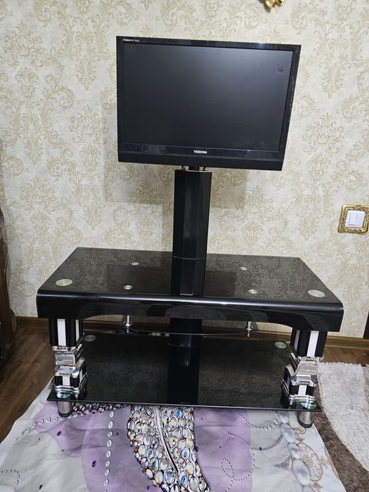 Tezda sotiladi televizor toshiba 24 razmer  postavkasi bilan