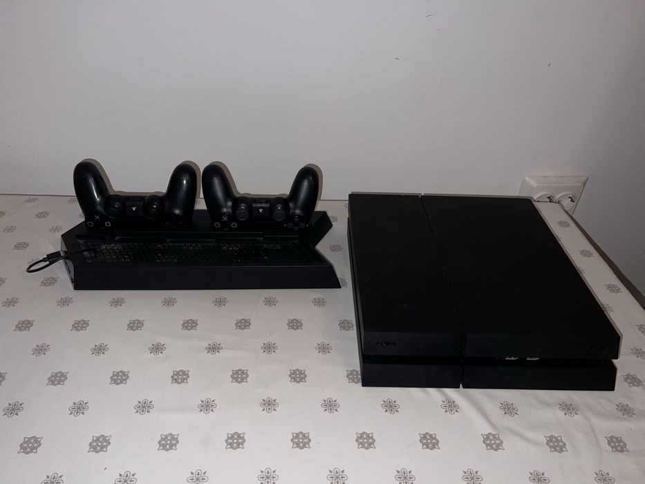 Ps4+2 Manete+statie+jocuri