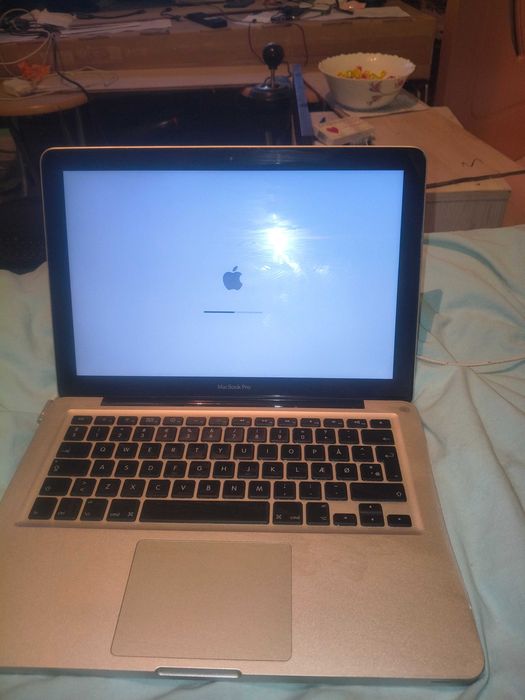 Laptop APPLE MacBook PRO