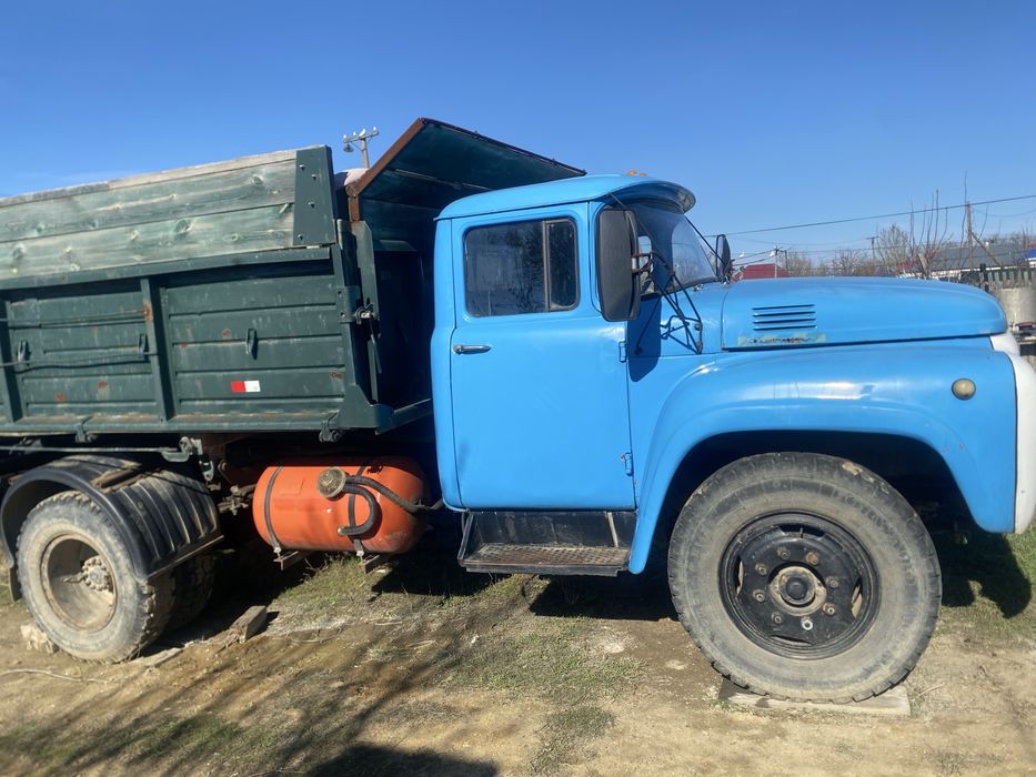 продаю Зил 130 самосвал (сельский вариант)