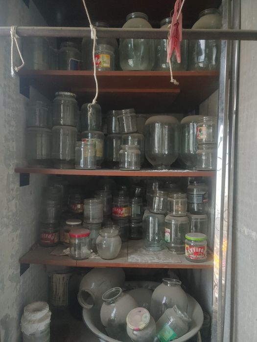 Бутыль банки стеклянные