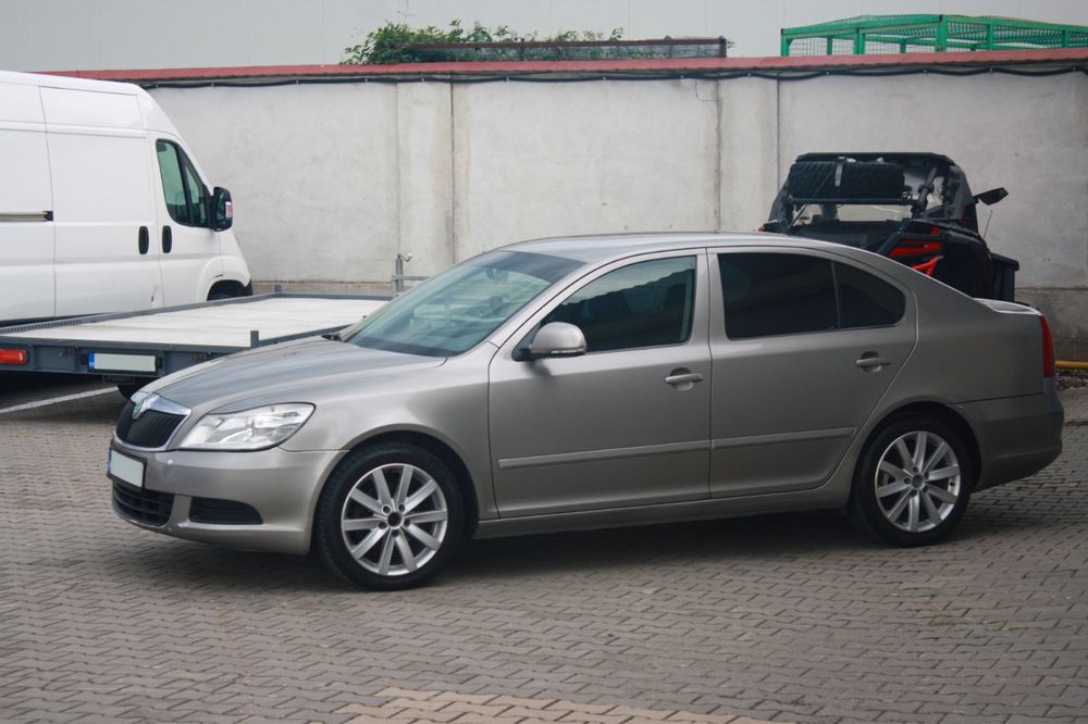 SKODA Octavia 2010 — imagine 2