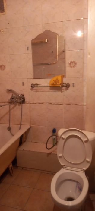 Продам полуторку Бульвар Гагарина 26/1