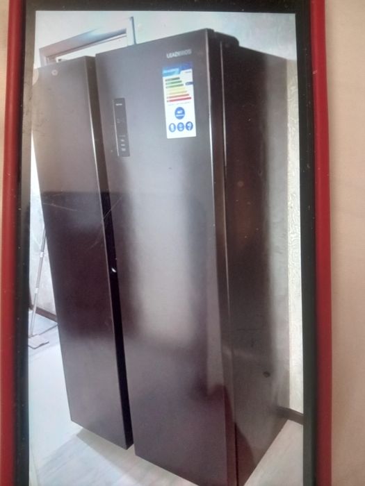 Холодильник двухкамерный с морозилкой