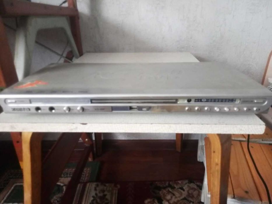 Продаю нерабочие DVD плееры