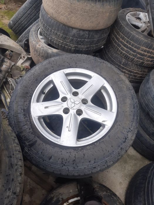 Jante Mitsubishi outlander  er 16