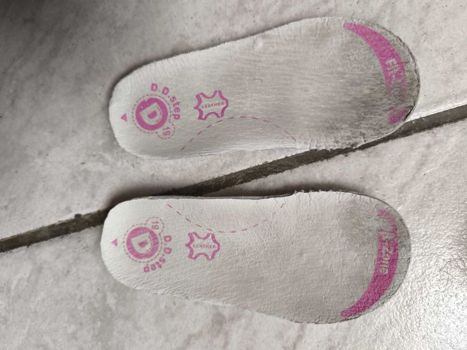 Обувчици за бебе D.D.Step, 19 номер, подходящи за прохождане