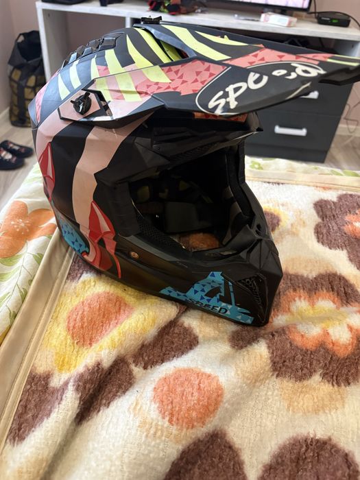 Каска бес учела размер ел