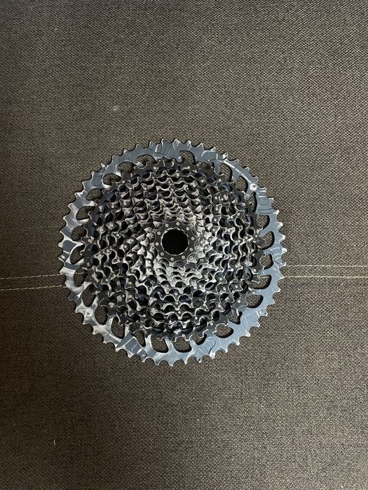 Vand caseta sram eagle axs