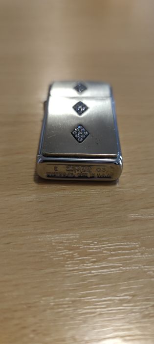 Bricheta Zippo slim colectie cristale Swarovski