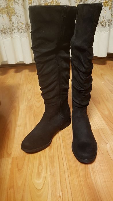 Дамски ботуши размер 39.