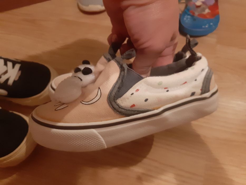 Lot incaltaminte marimea 25, Zara, Nike, Reserved