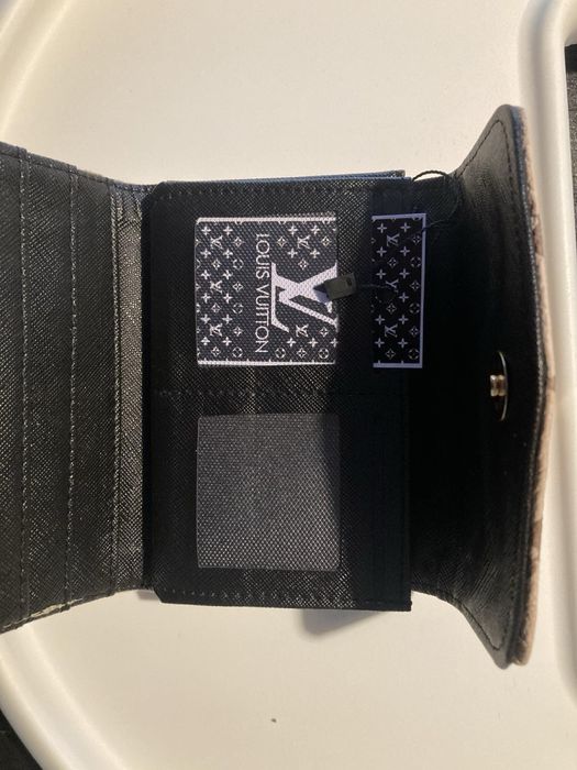 Дамски портфейл Louis Vuitton